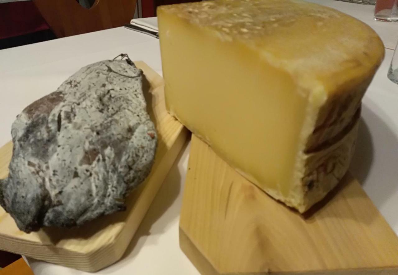 Albergo Ristorante Coppa Dazio Exteriör bild